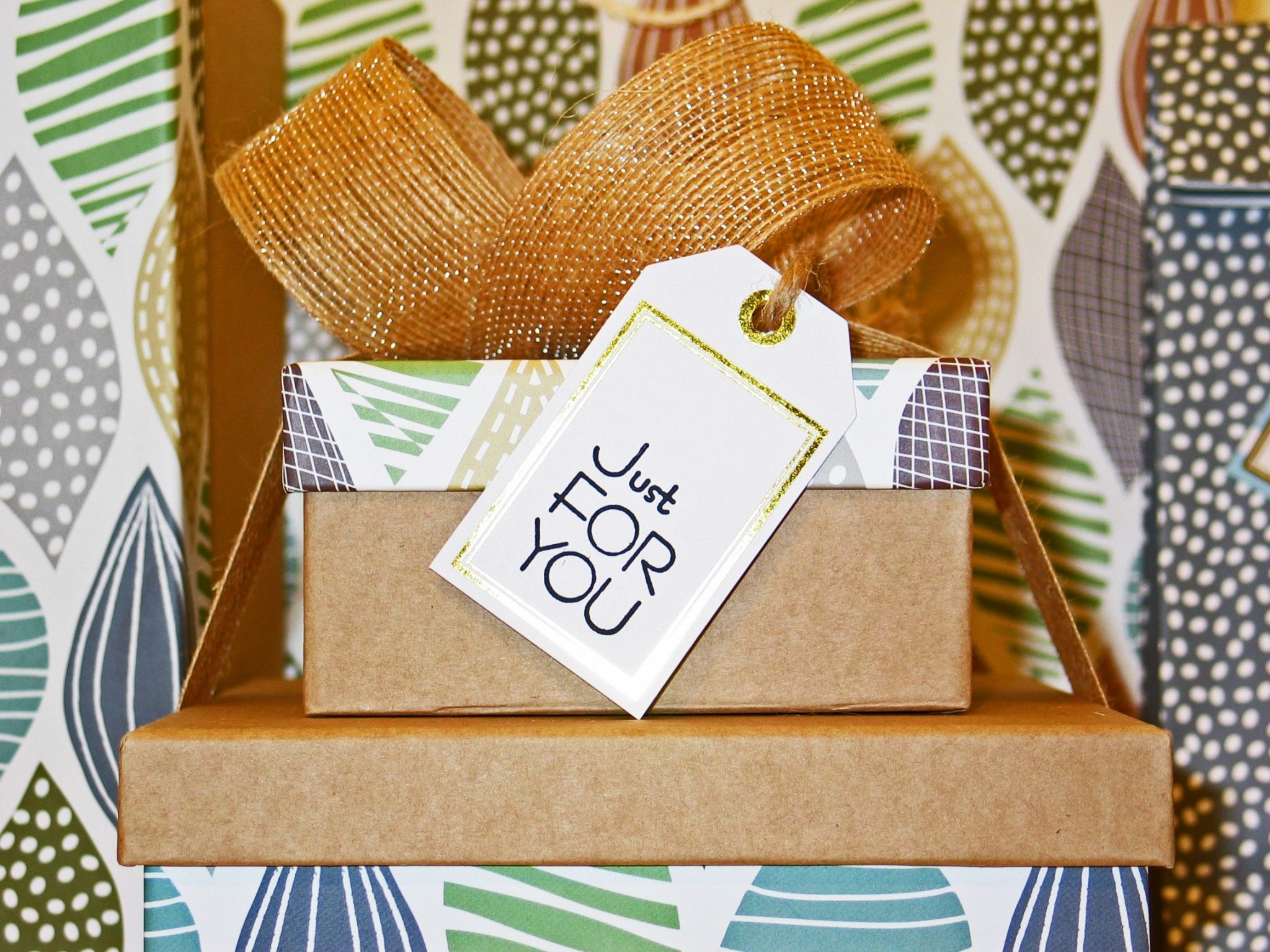 birthday-bow-box-card-264771-2048x1536